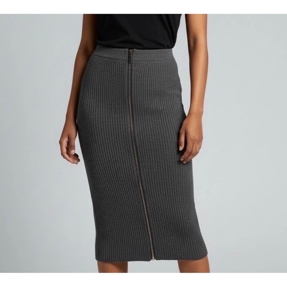 Ann Taylor‎ Midi Sweater Skirt M Ribbed Wool Zip Gray Dark Academia Quiet Luxury